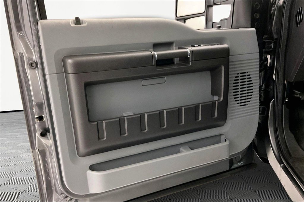 Used 2015 Ford F250 XL w/ Power Equipment Group image 15