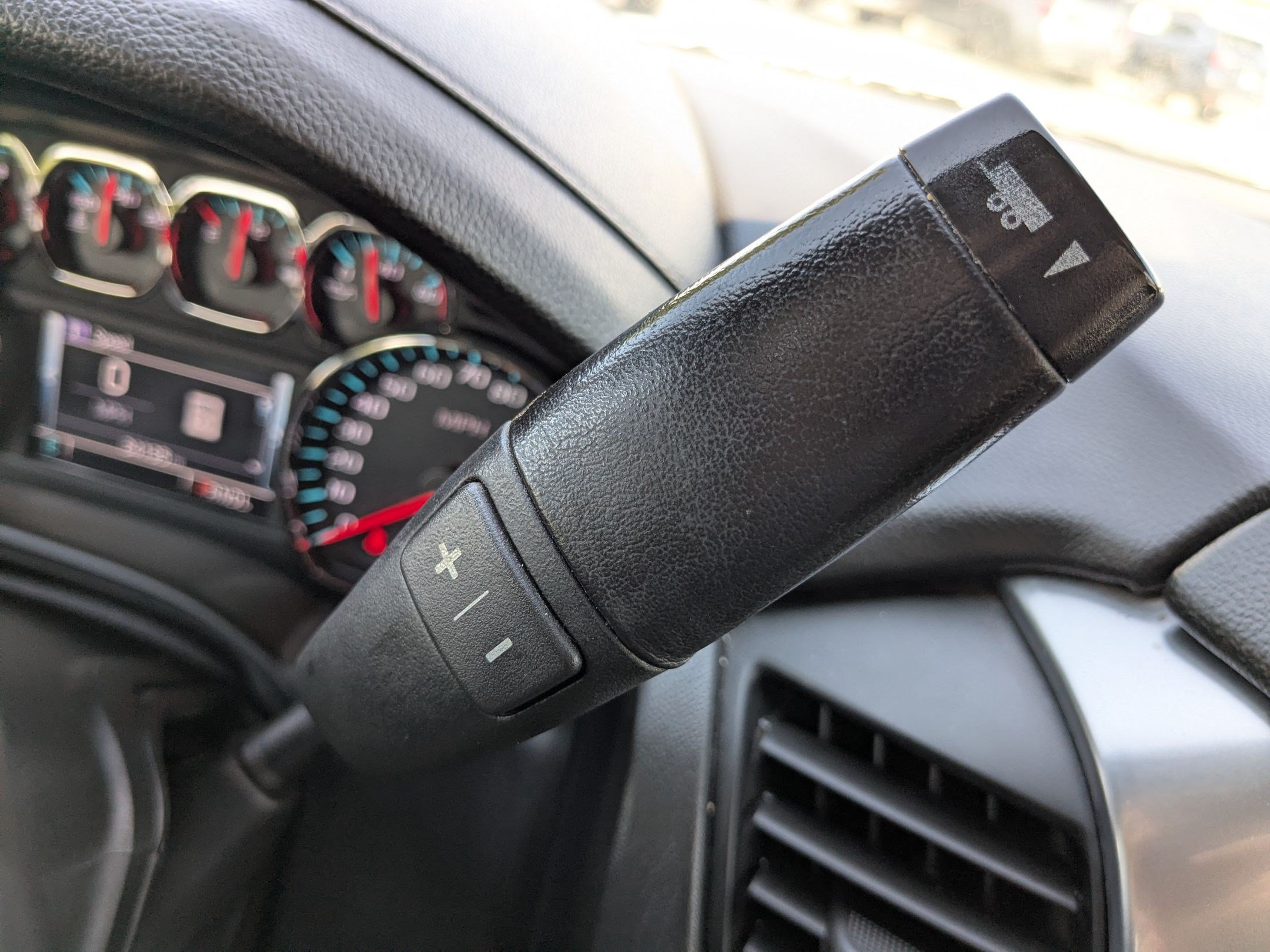 Used 2020 Chevrolet Tahoe Premier AWD/4WD image 29