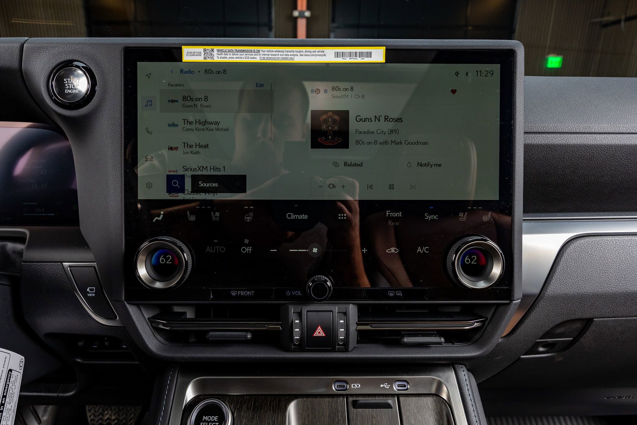 Used 2025 Lexus GX 550 w/ Accessory Package (2T) image 23