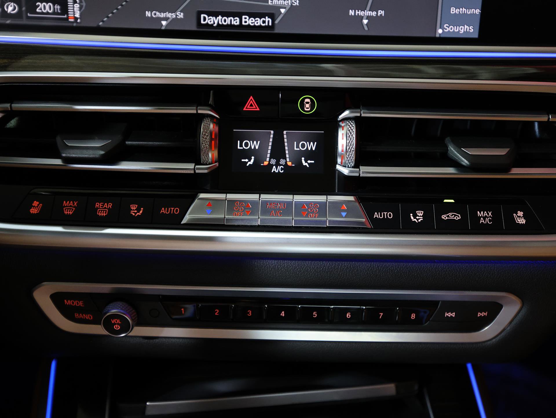 Used 2019 BMW X5 xDrive50i w/ Luxury Seating Package AWD/4WD image 24