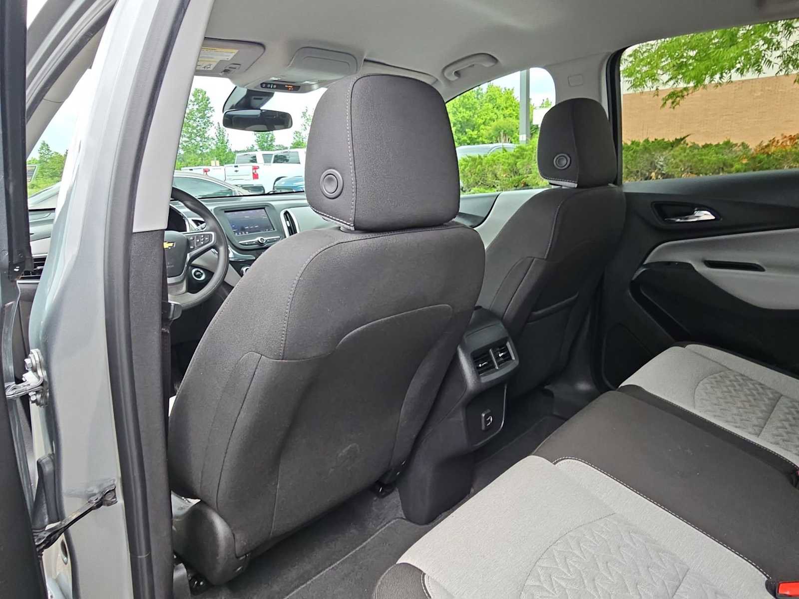 Certified 2023 Chevrolet Equinox LS w/ LS Convenience Package FWD image 19