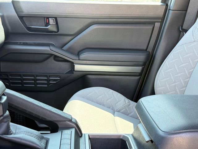 Used 2025 Toyota Tacoma SR5 RWD image 10