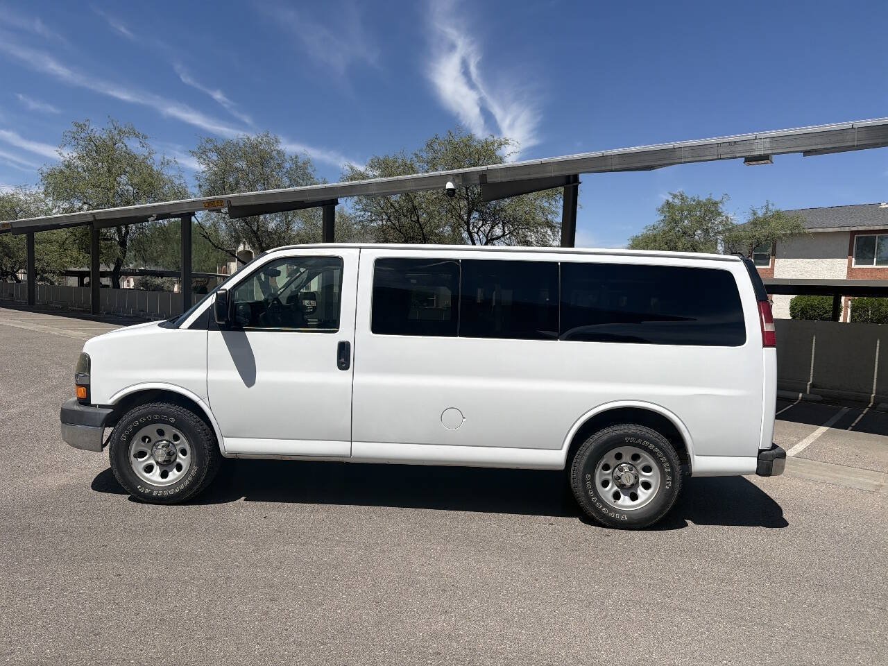 Used 2011 Chevrolet Express 1500 LT w/ LT Preferred Equipment Group RWD image 5