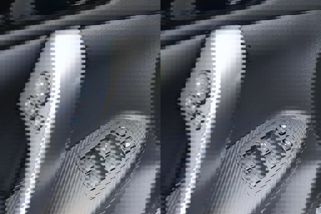 New 2025 Mitsubishi Eclipse Cross Black Edition image 19