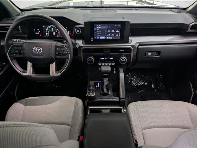 Used 2025 Toyota 4Runner SR5 AWD/4WD image 16