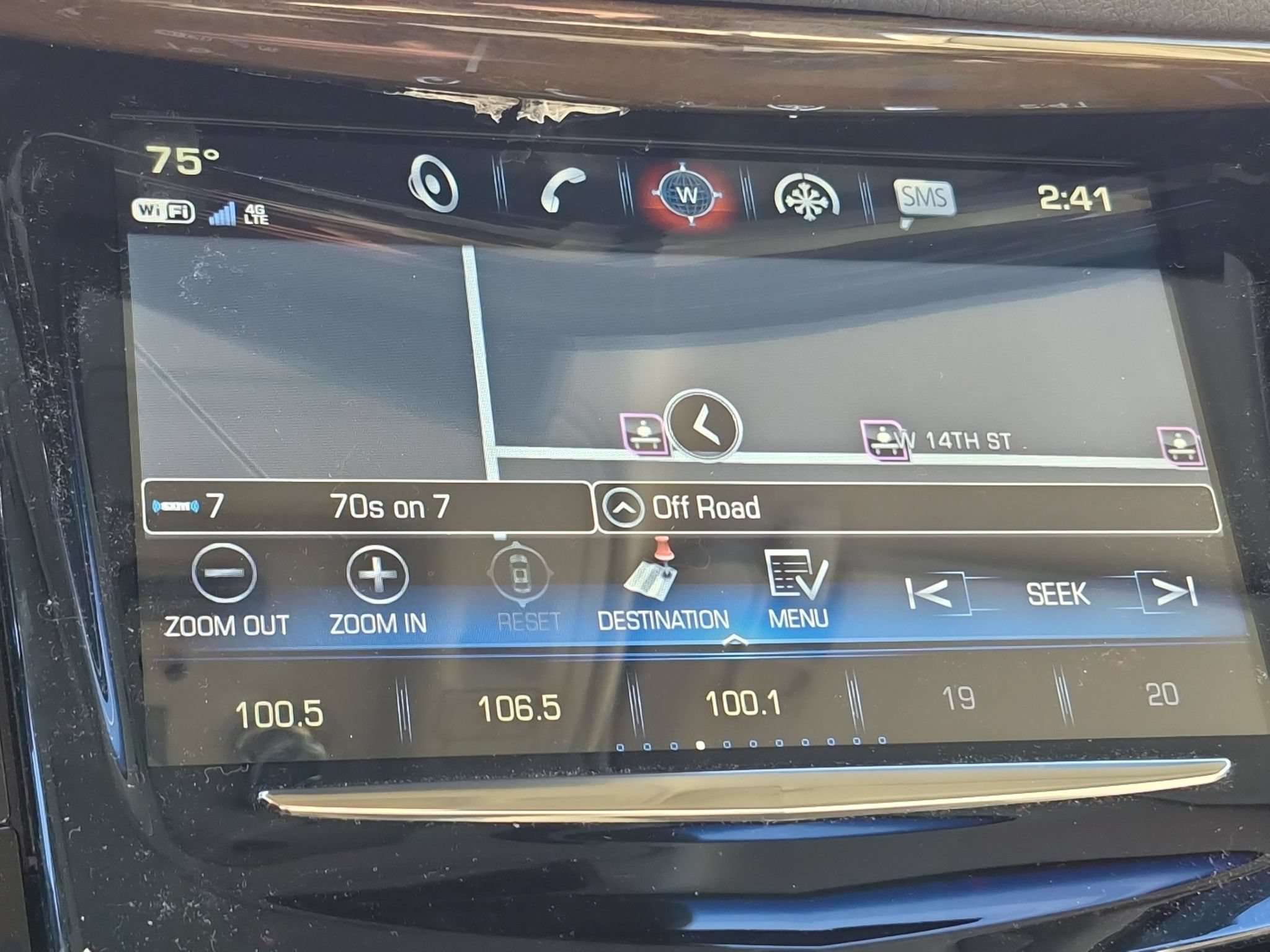 Used 2018 Cadillac Escalade Luxury RWD image 14