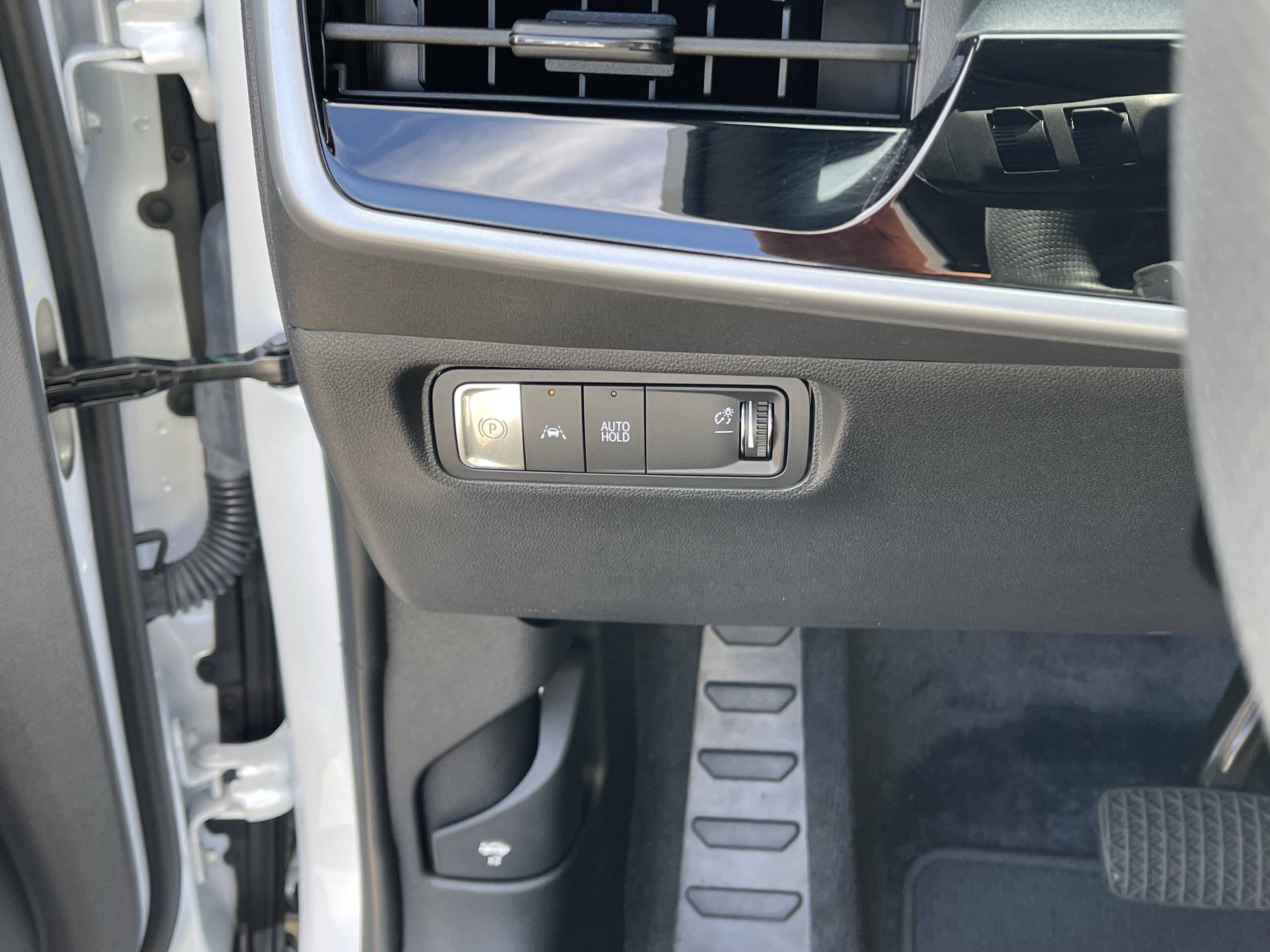 Used 2024 Honda Prologue EX image 25