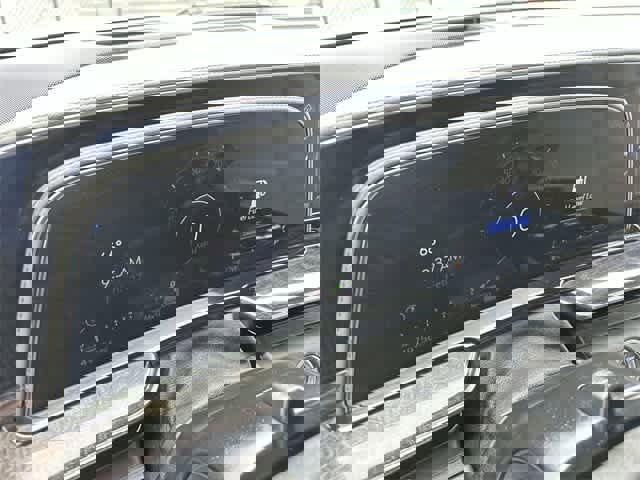 Used 2023 Cadillac Escalade ESV Premium Luxury image 30