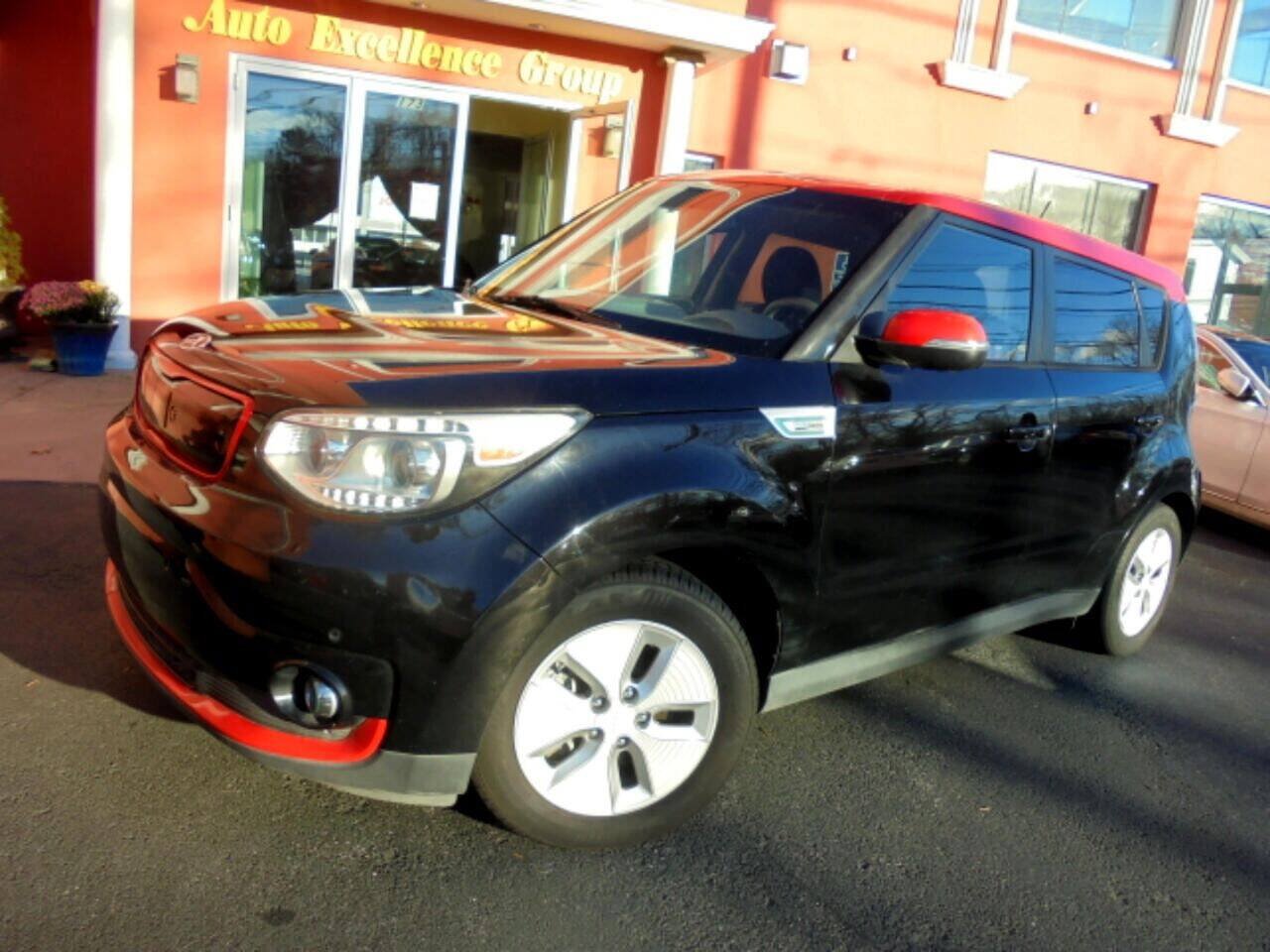 Used 2015 Kia Soul EV + FWD image 23