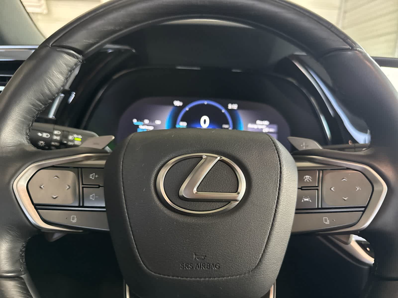 Certified 2025 Lexus RX 450h AWD w/ Convenience Package image 26