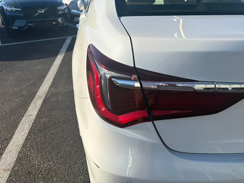 Used 2018 Acura RLX w/ Advance Package AWD/4WD image 4