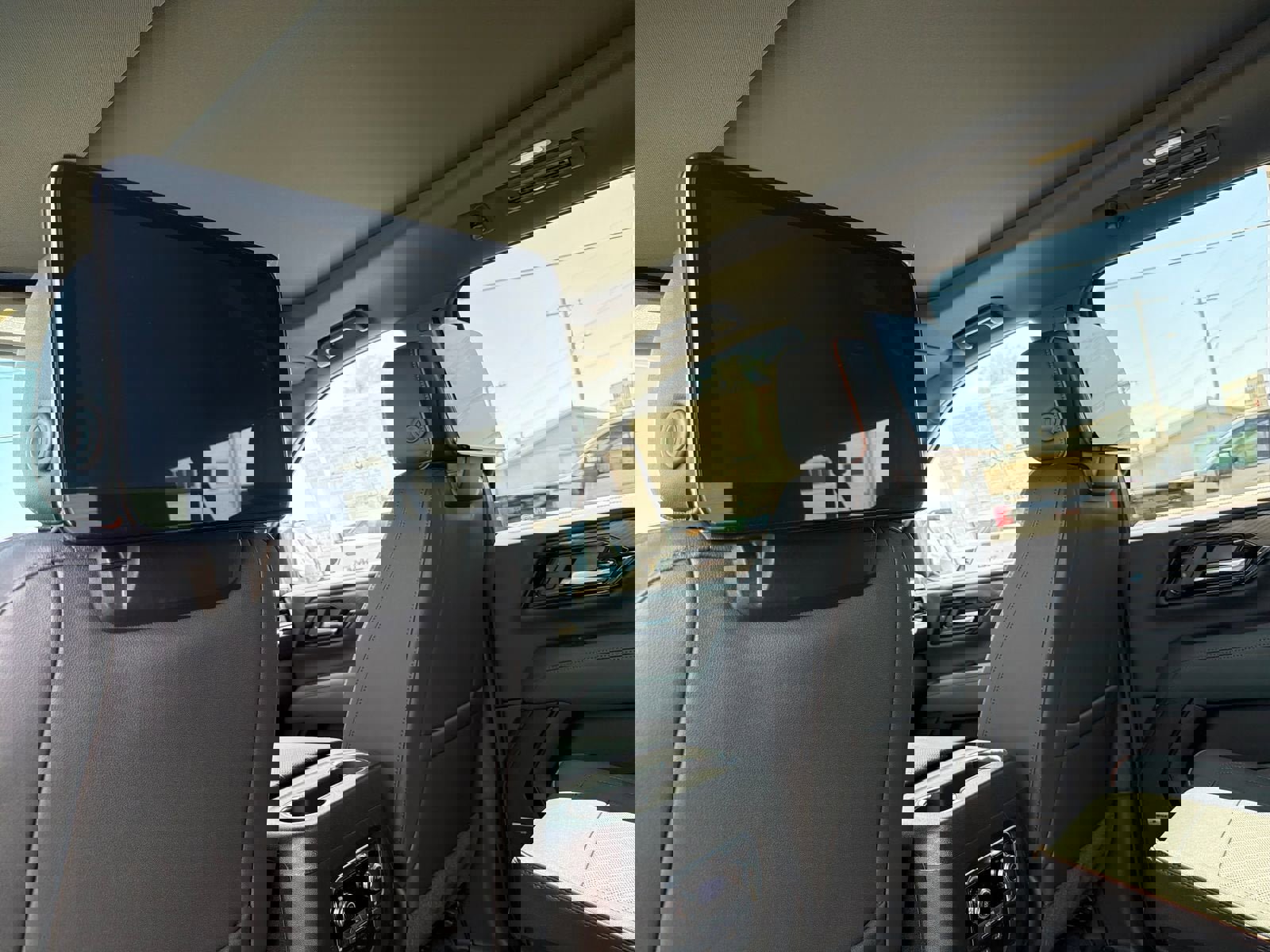 New 2026 GMC Yukon XL AT4 image 14