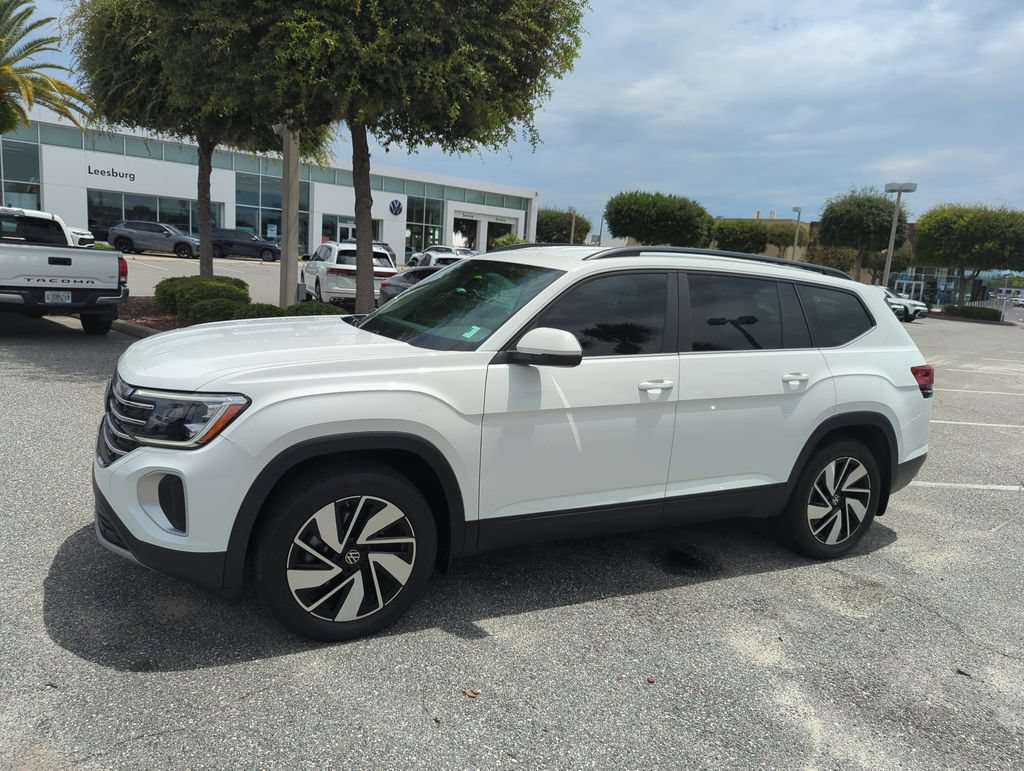 Used 2024 Volkswagen Atlas SE FWD image 13