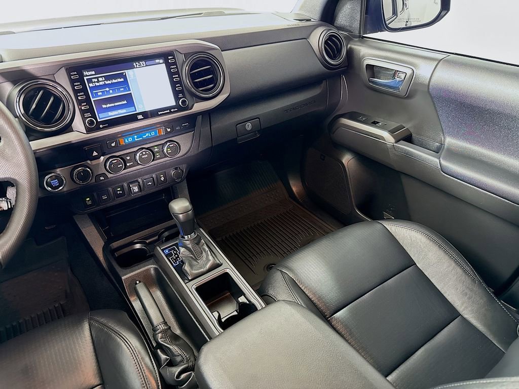Used 2023 Toyota Tacoma TRD Off-Road w/ TRD Premium Off Road Package image 27