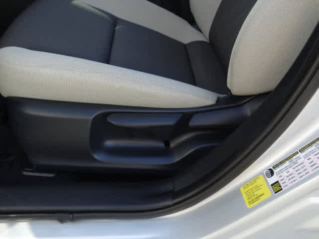 Used 2025 Toyota Corolla LE image 17