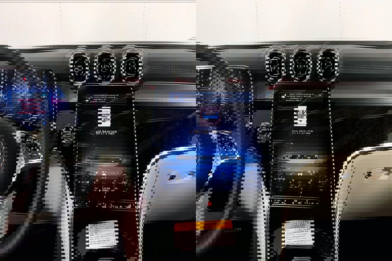 New 2025 Mercedes-Benz GLC 300 GLC 300 image 9