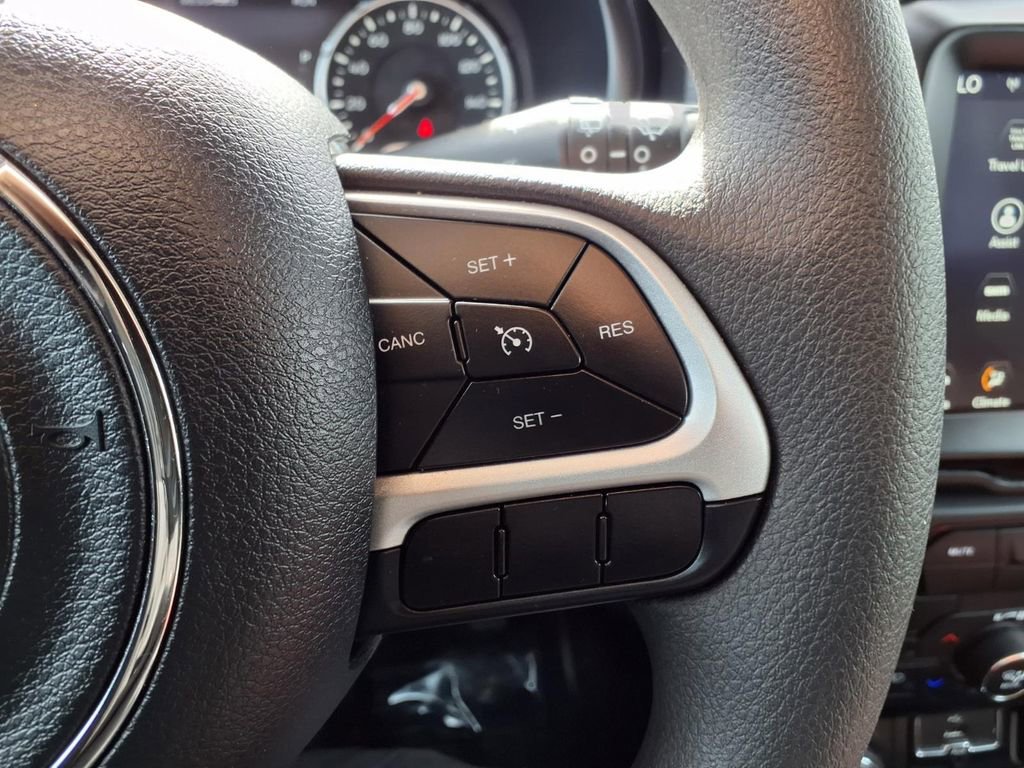 Used 2023 Jeep Renegade Latitude image 15