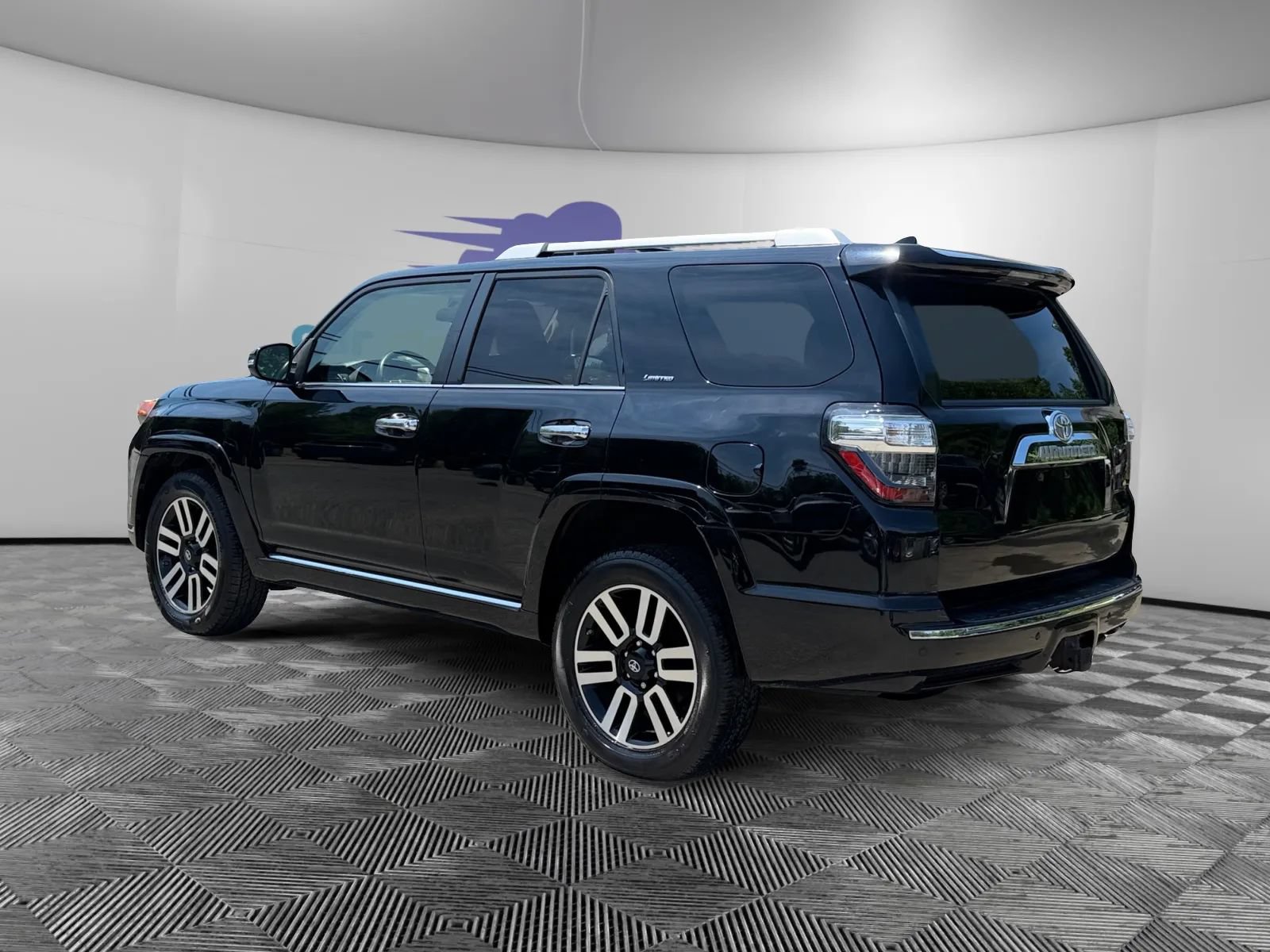 Used 2016 Toyota 4Runner Limited AWD/4WD image 3