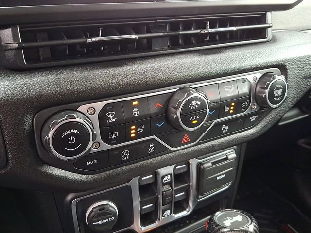 Used 2025 Jeep Wrangler Sport S image 18