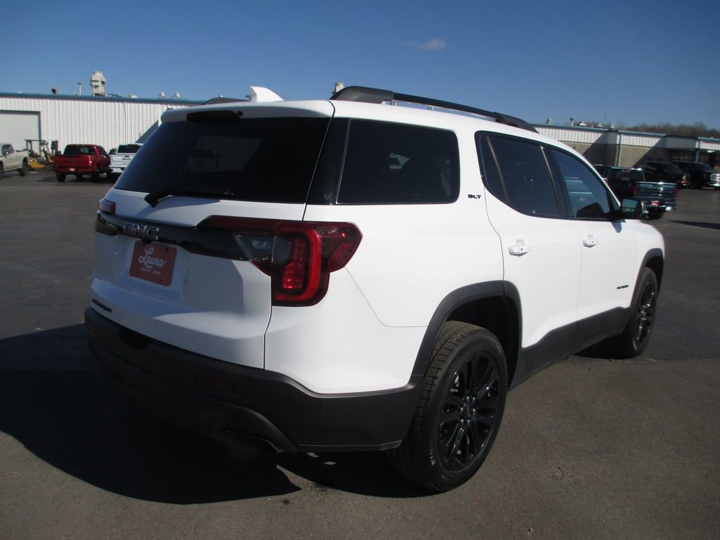 Used 2023 GMC Acadia SLT w/ Elevation Edition image 4