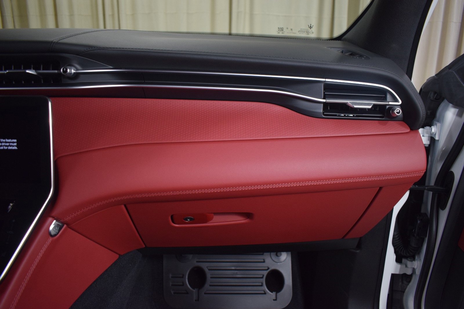 Used 2024 Maserati Grecale Trofeo image 24