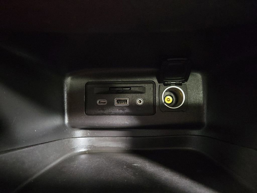 Used 2019 Chevrolet Equinox LT w/ Sun & Navigation Package image 19