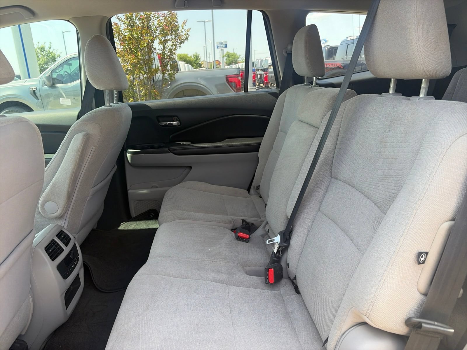 Used 2016 Honda Pilot EX image 23