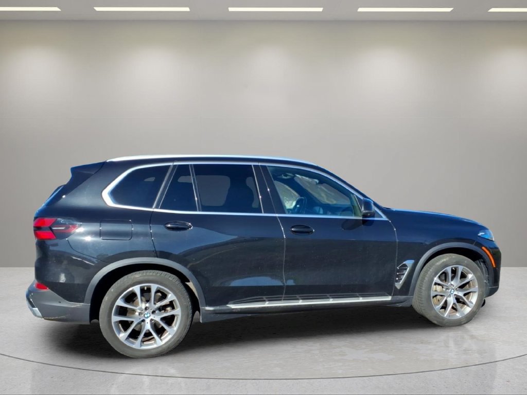 Used 2026 BMW X5 xDrive40i AWD/4WD image 2
