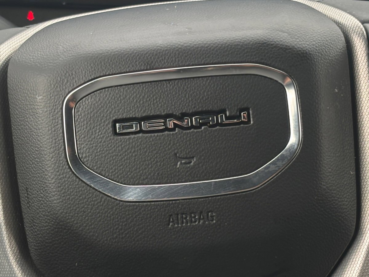 Used 2023 GMC Yukon XL Denali w/ Max Trailering Package AWD/4WD image 12