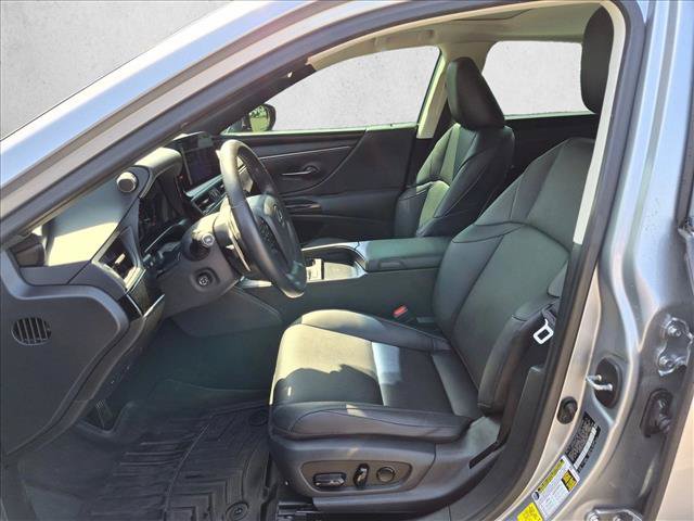 Certified 2024 Lexus ES 300h w/ Premium Package FWD image 12