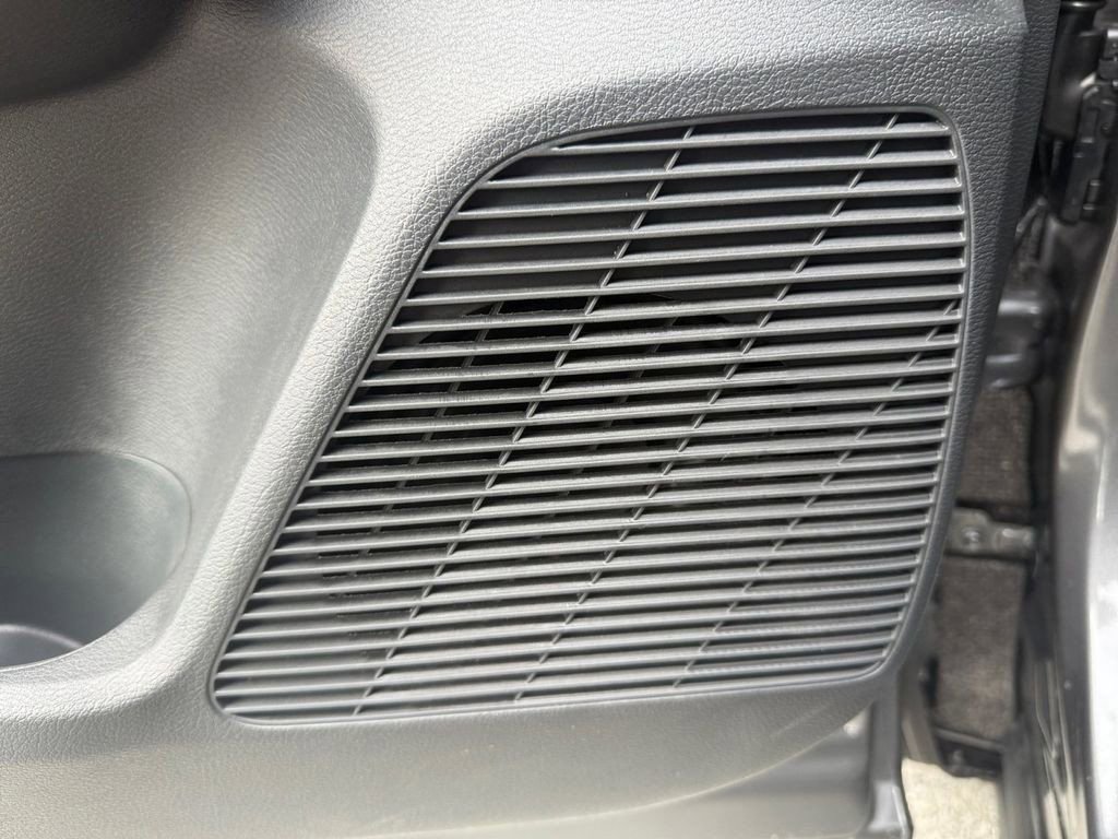 New 2026 Nissan Kicks SR w/ Cold Weather Package image 13