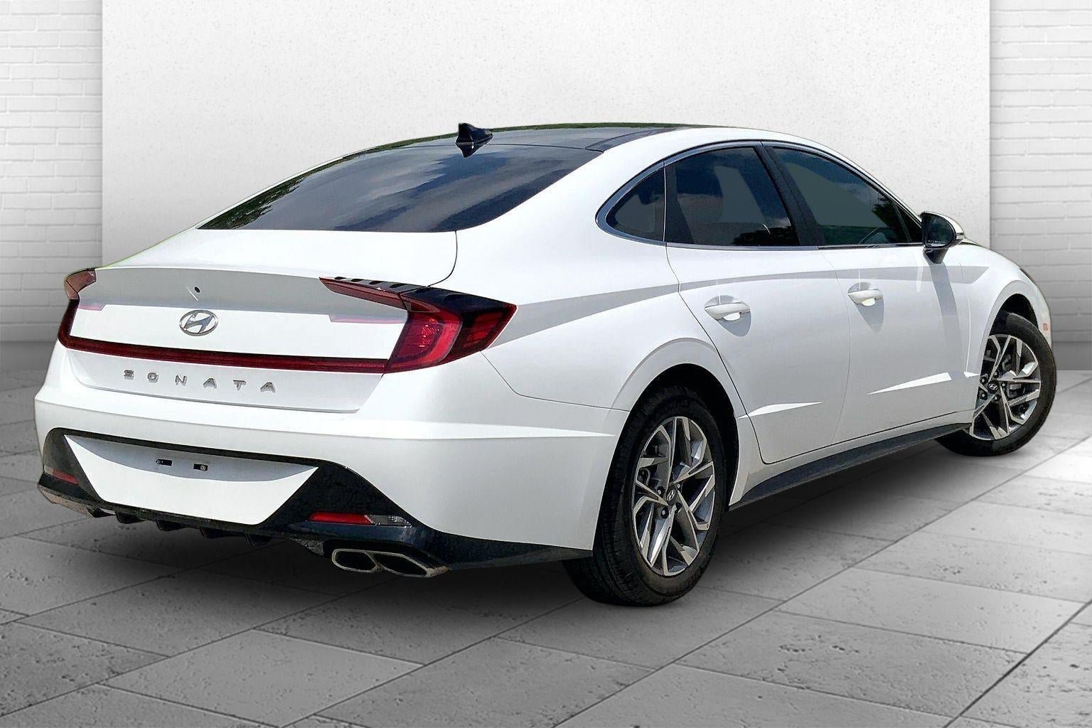 Used 2020 Hyundai Sonata SEL w/ Premium + Sunroof Package FWD image 14