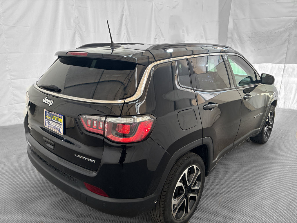 Used 2023 Jeep Compass Limited AWD/4WD image 7