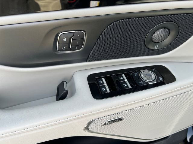 New 2026 Lincoln Nautilus Reserve w/ Jet Appearance Package image 13