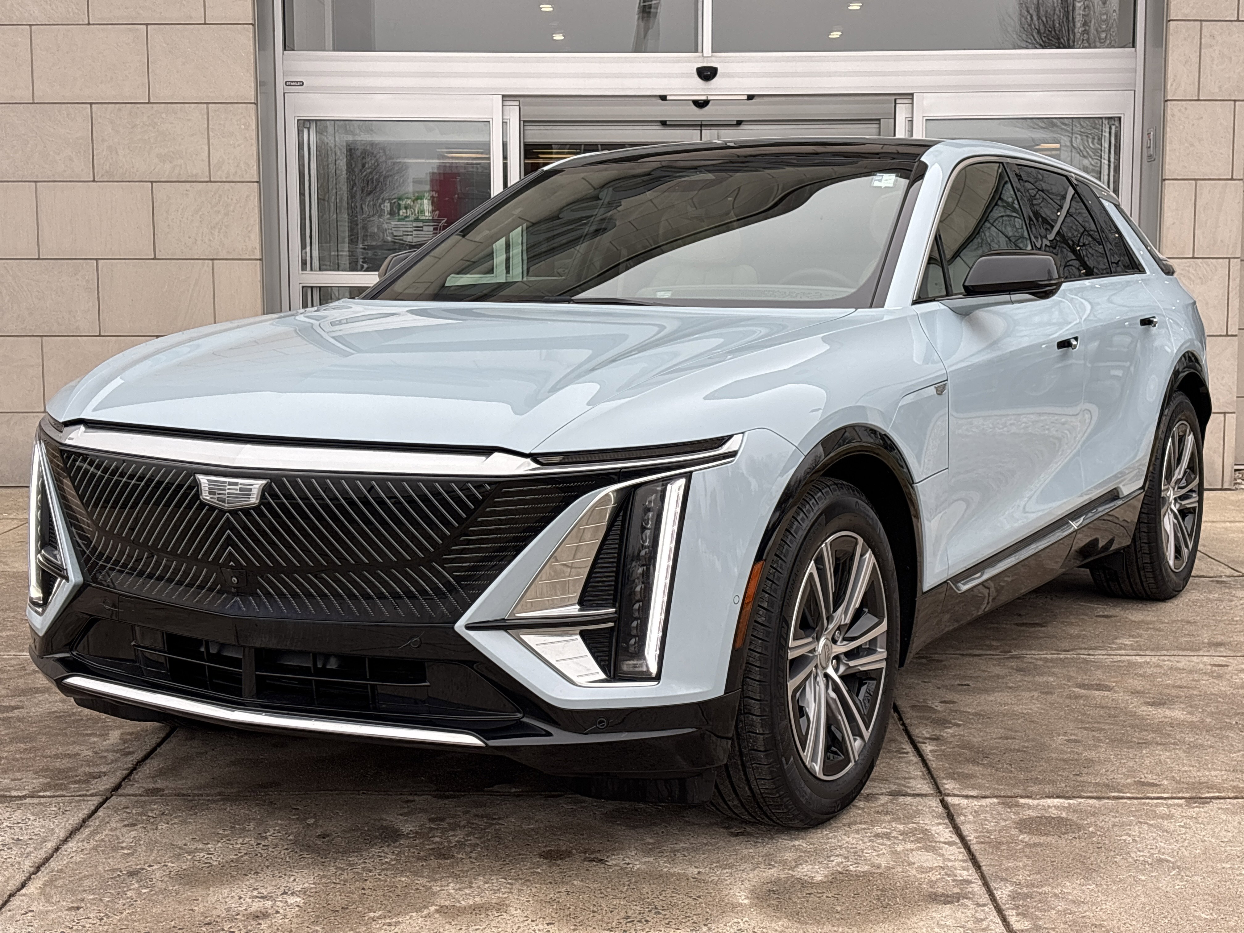 Used 2024 Cadillac Lyriq Luxury w/ Nappa Leather Package image 12