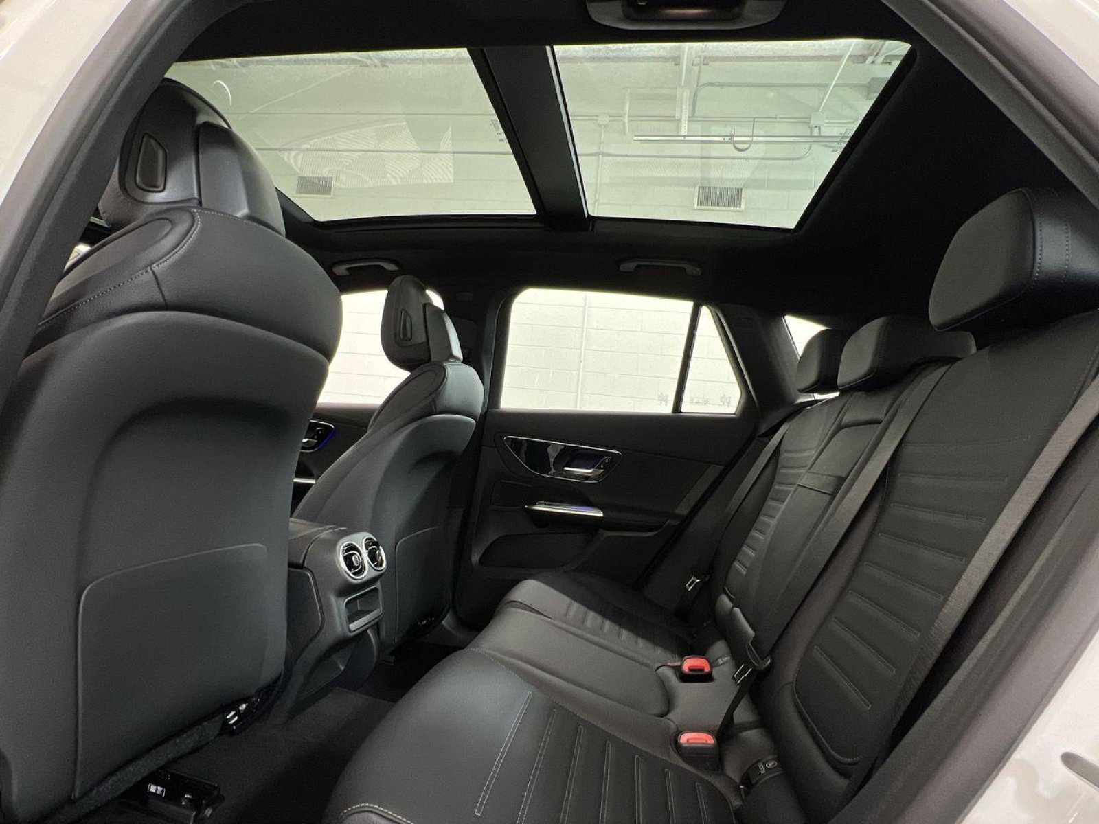 New 2025 Mercedes-Benz GLC 43 AMG 4MATIC image 22