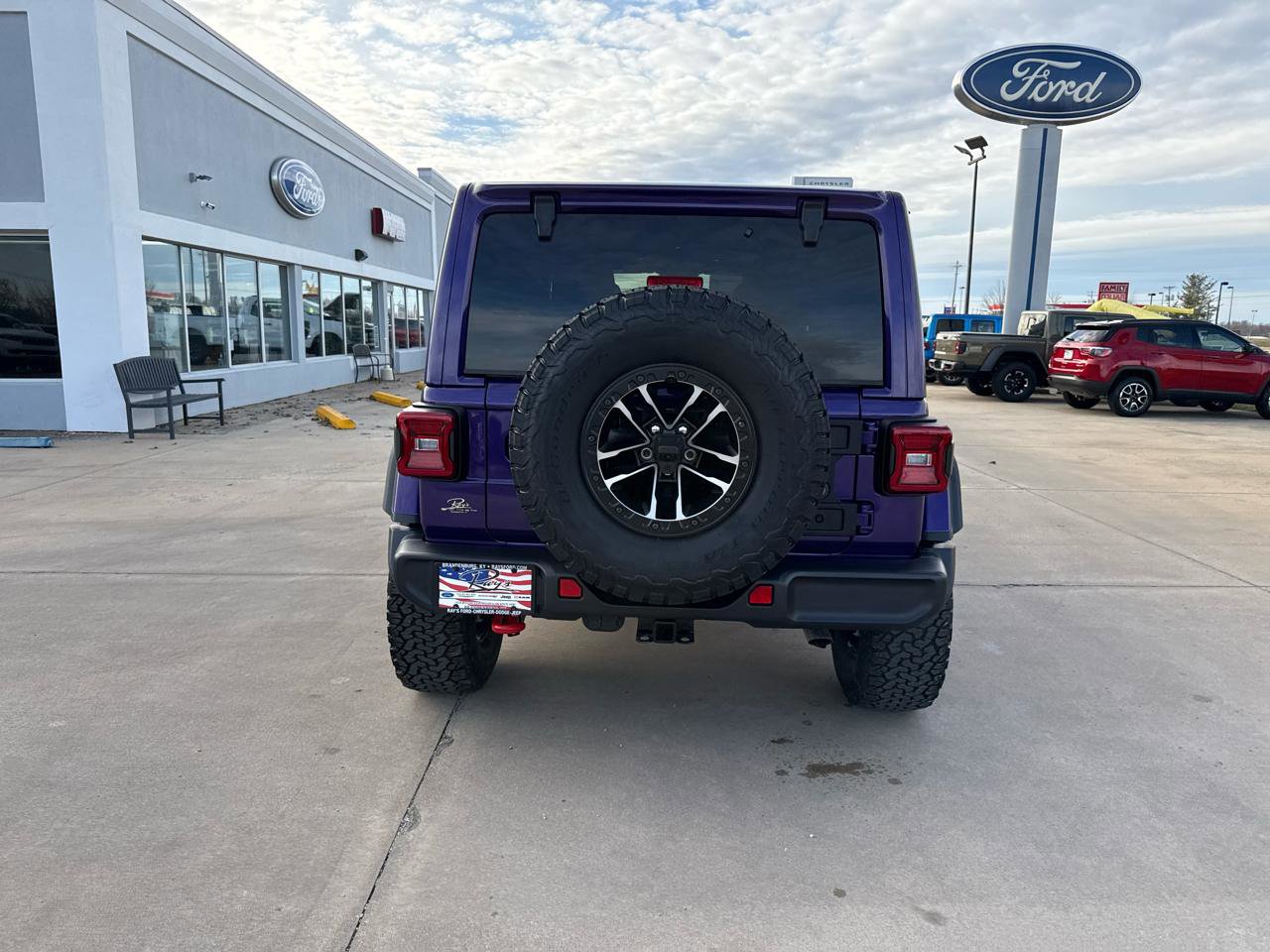 New 2026 Jeep Wrangler Unlimited Rubicon w/ Xtreme 35 Tire Package AWD/4WD image 12