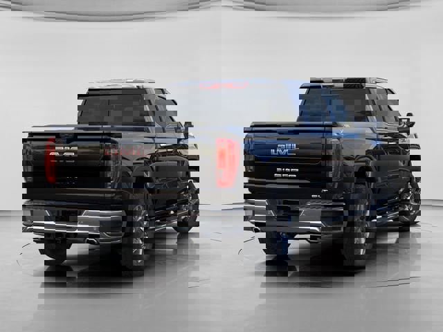 New 2026 GMC Sierra 1500 SLT w/ SLT Premium Plus Package image 4