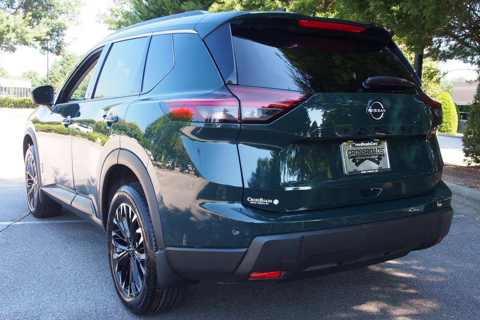 New 2026 Nissan Rogue Dark Armor FWD image 5