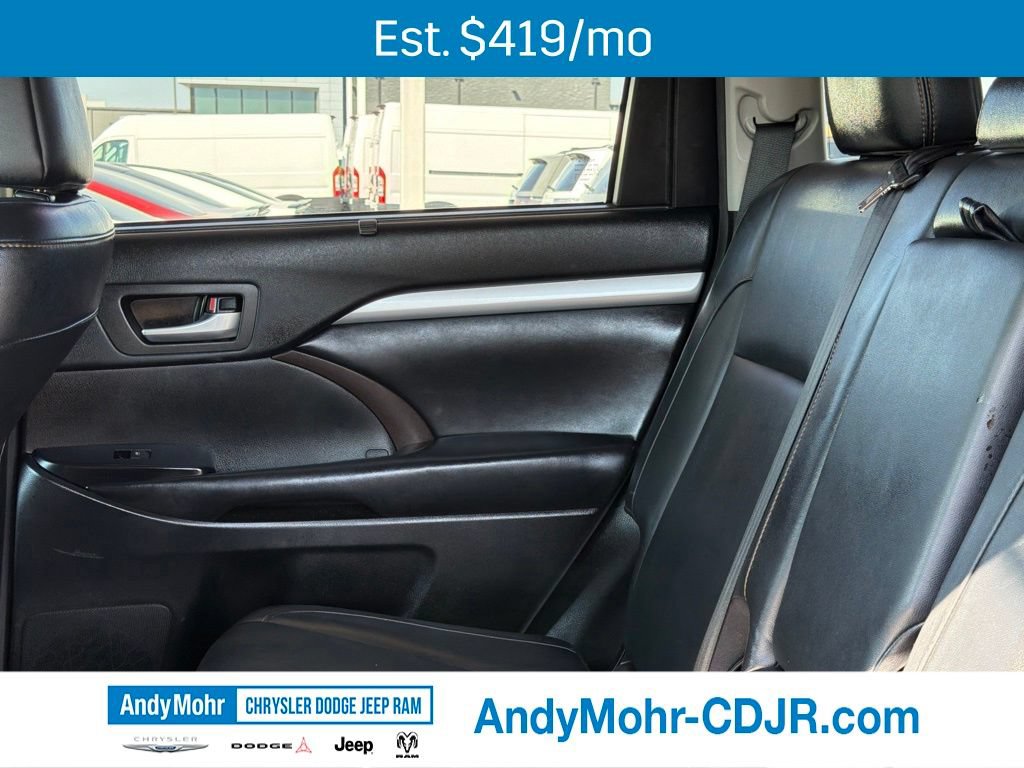 Used 2017 Toyota Highlander XLE AWD/4WD image 18