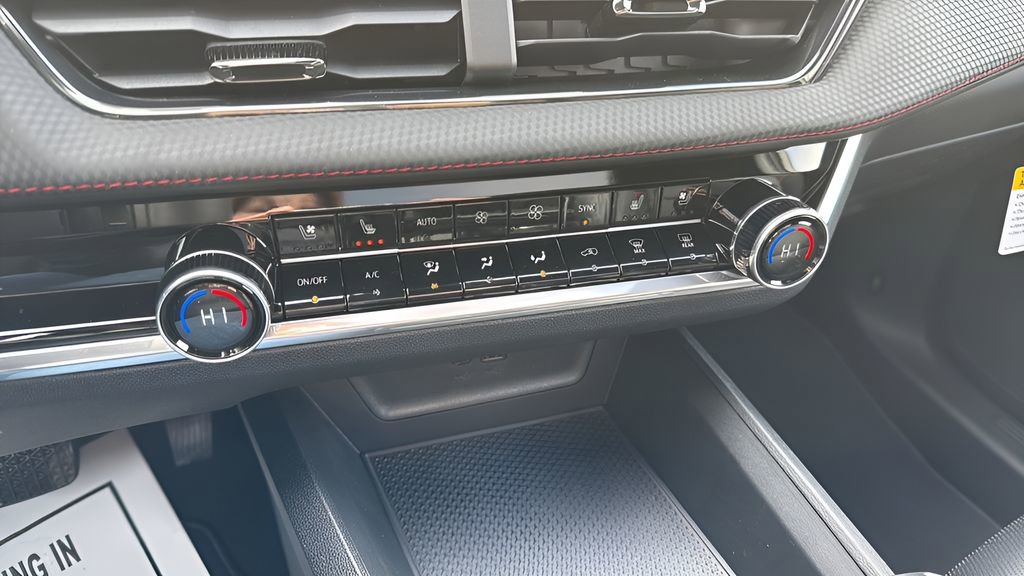 New 2026 Chevrolet Equinox RS w/ Convenience Package III image 42