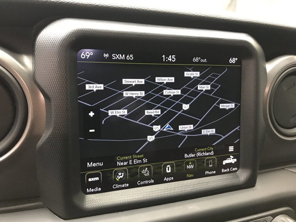 Used 2021 Jeep Gladiator Willys image 16