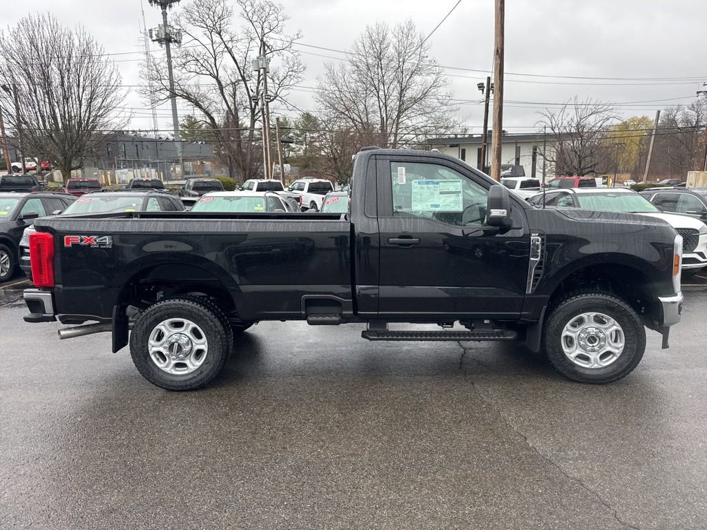 New 2026 Ford F350 XLT w/ FX4 Off-Road Package image 4