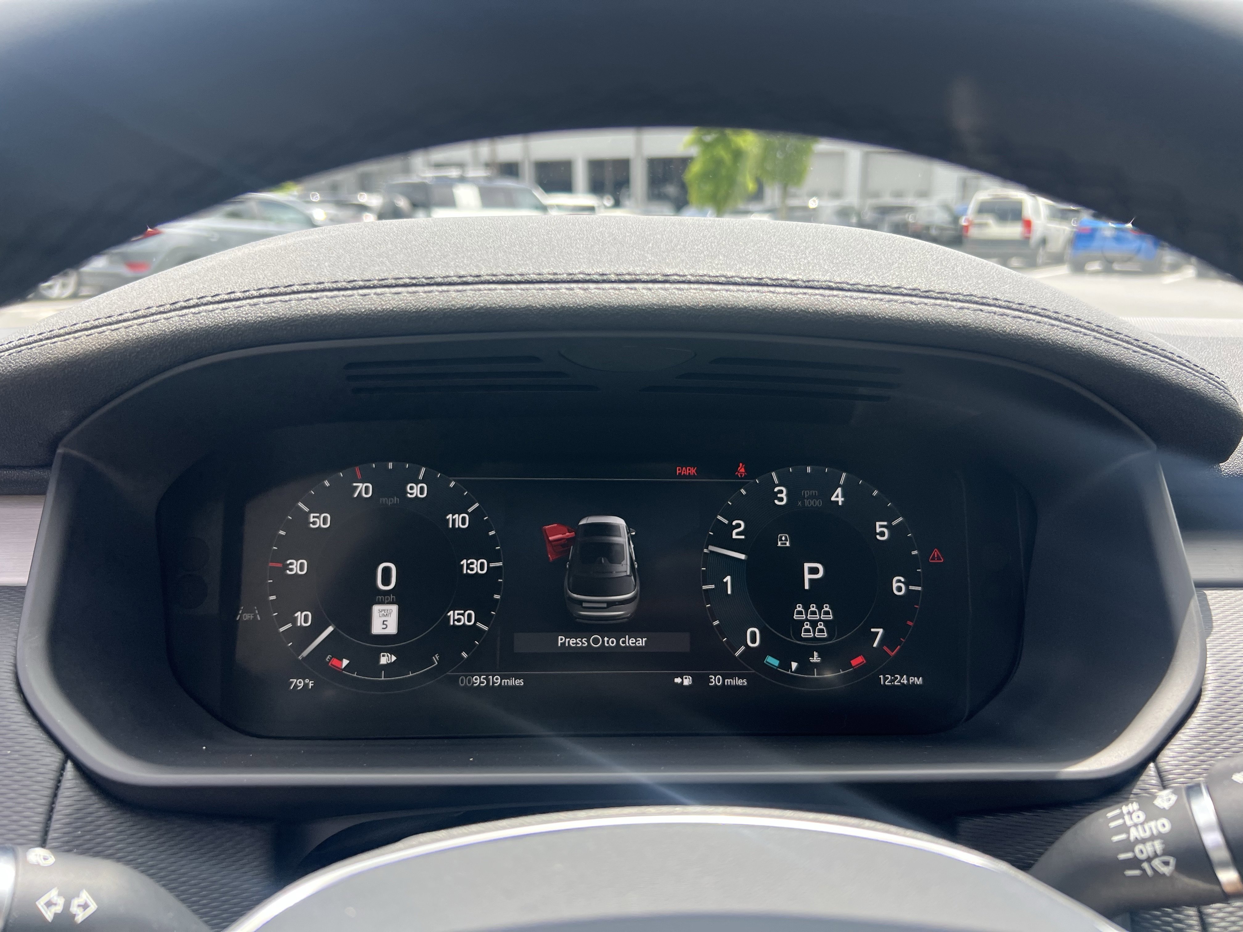 Certified 2025 Land Rover Discovery Dynamic SE AWD/4WD image 23