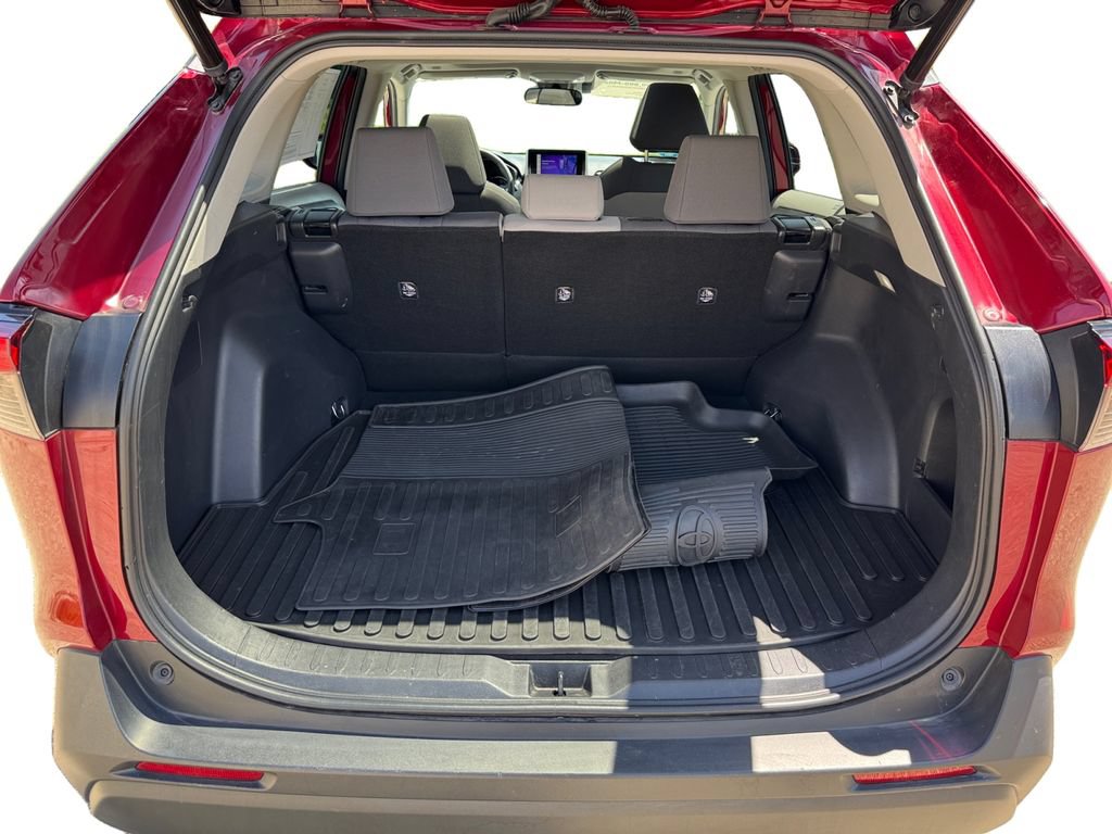 Certified 2023 Toyota RAV4 XLE w/ Convenience Package AWD/4WD image 19