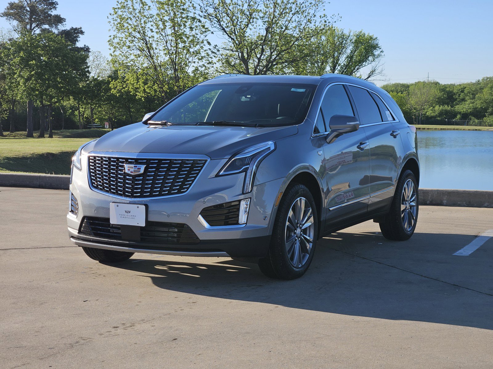 New 2026 Cadillac XT5 Premium Luxury w/ Driver Assist Package FWD image 2