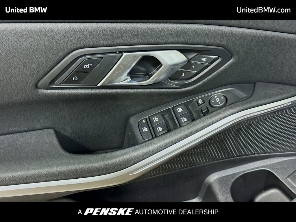 Certified 2025 BMW 330i Sedan image 3