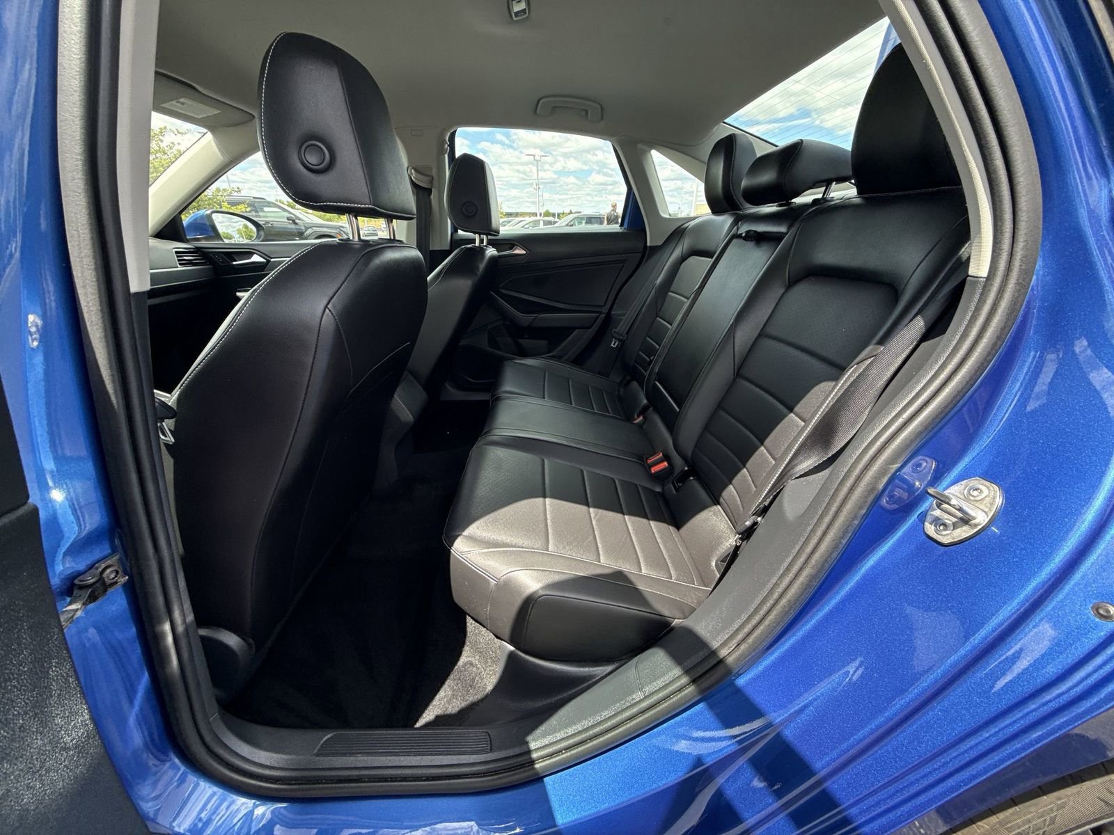 Used 2023 Volkswagen Jetta SE FWD image 21