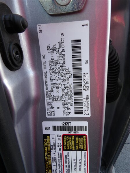 Used 2012 Toyota Tundra 4x4 Double Cab w/ TRD Off-Road Pkg image 24