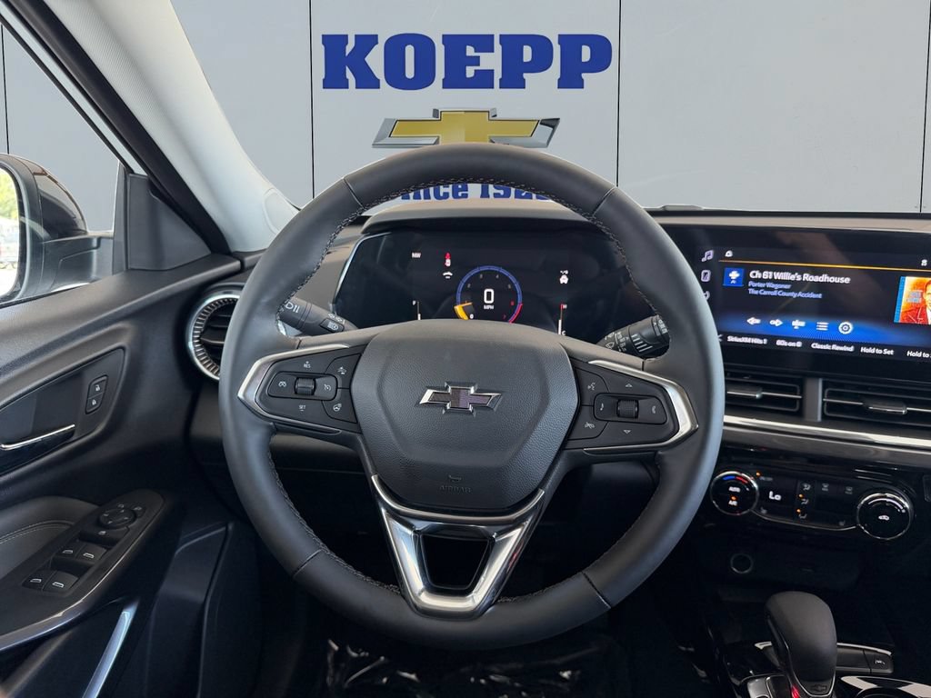 New 2026 Chevrolet Trax ACTIV w/ Sunroof Package FWD image 13